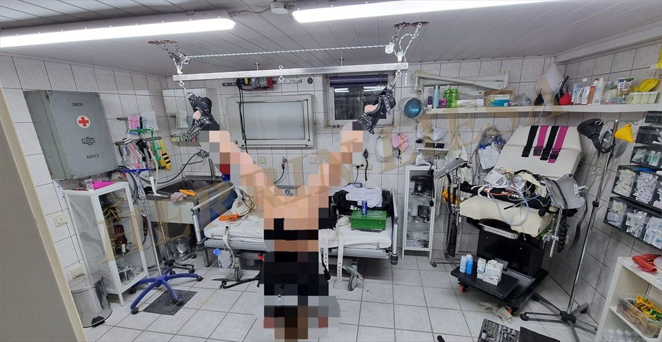 Verpixelte Szene im Whiteroom